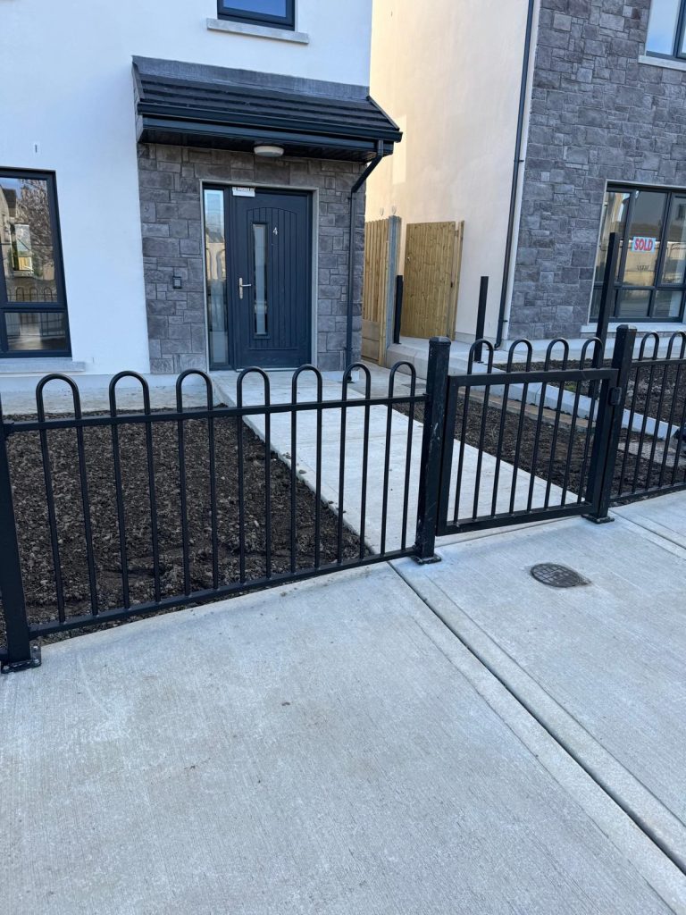 Bow Top Railing with gate