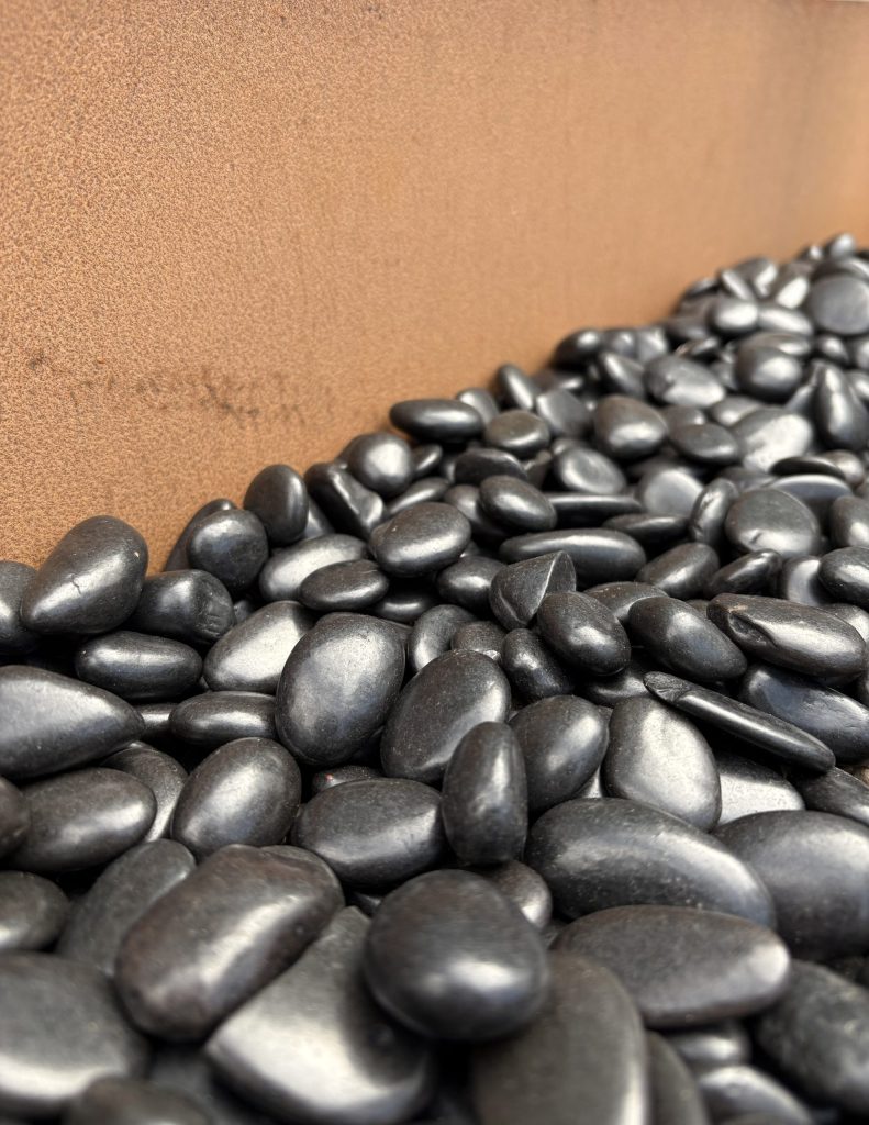 Black Polished Pebble picture 2